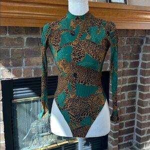 Farm Rio Green Artsy Leopards Organic Cotton Long Sleeve Bodysuit Size XXS NWOT